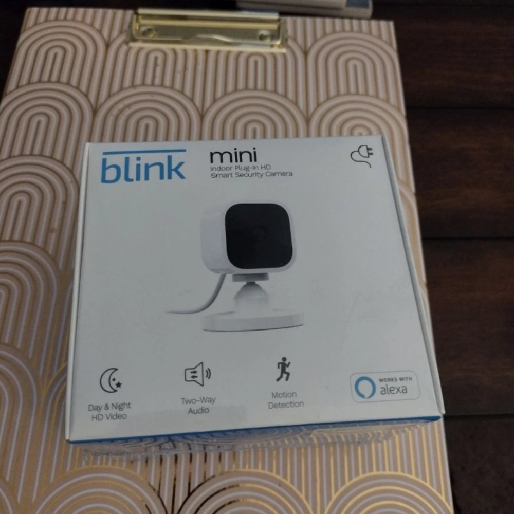 NEW Blink Mini indoor- HD smart security cameras